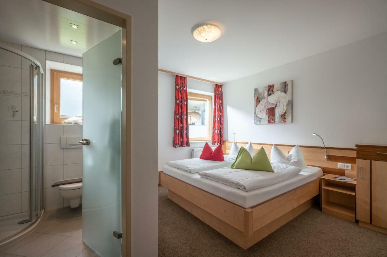 Ferienwohnung Taschler Ramsau im Zillertal Habitación foto